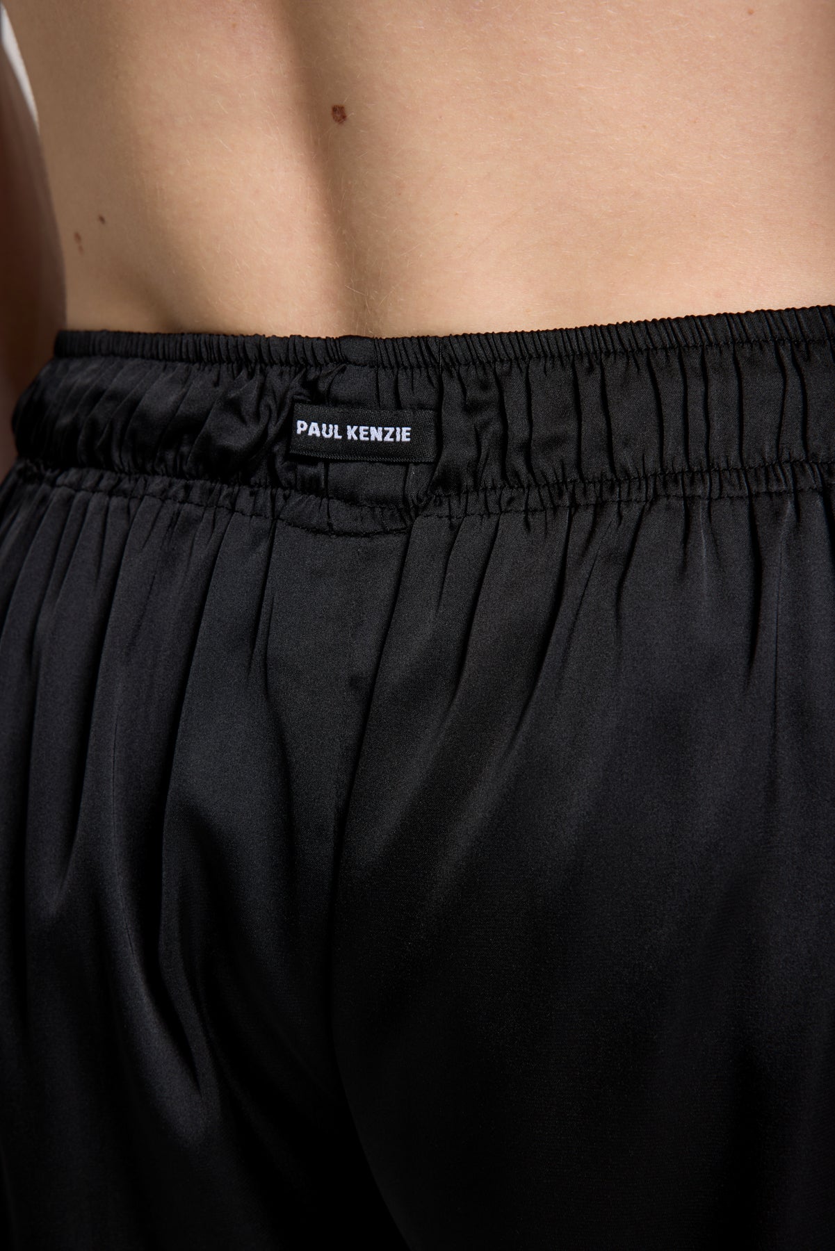 Erkek Saten Şort - Silky Black – Paul Kenzie